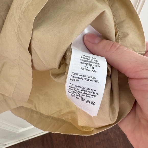 J.Crew Tan Poplin Short Sleeve Cinched Keyhole Neck Blouse Size Medium - Picture 5 of 8